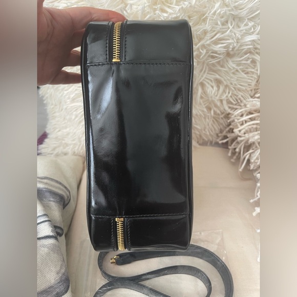 Chanel ⭐️Vintage Patent Leather Vanity Case Crossbody Shoulder Bag⭐️W/card & COA - Picture 7 of 16